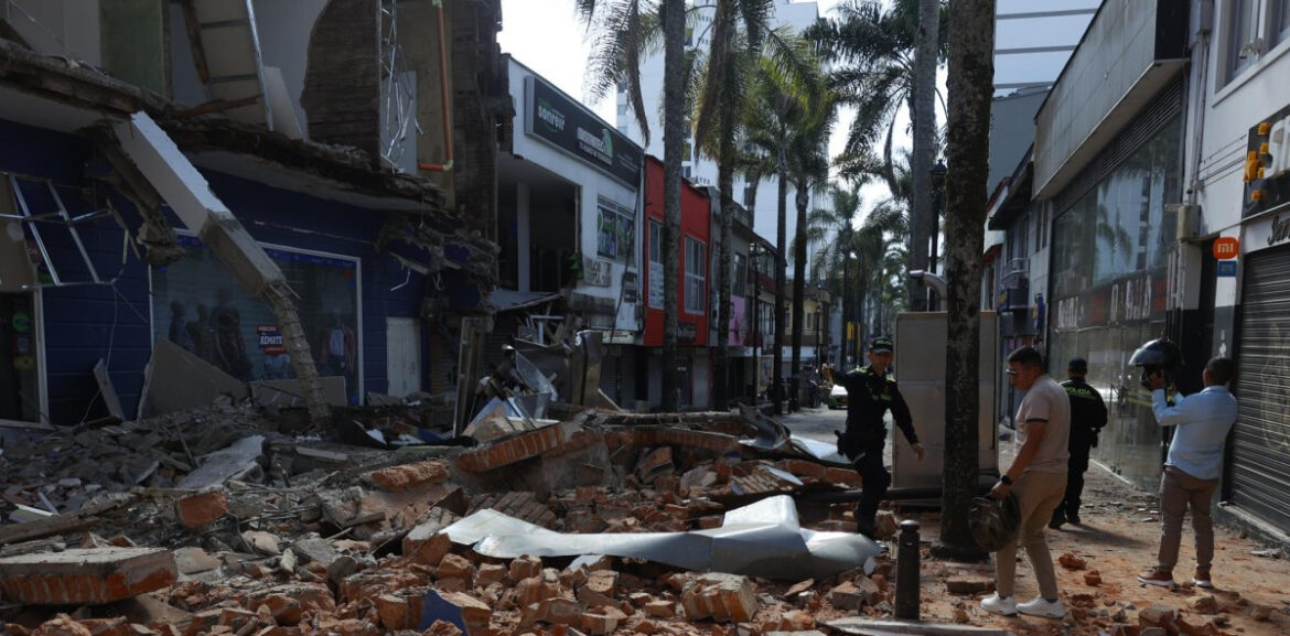 al-menos-20-muertos-reportados-tras-el-terremoto-en-pereira-y-manizales