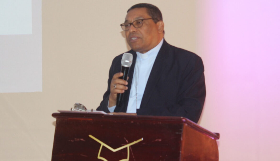 obispo-tomas-alejos:-sanjuaneros-inviertan-en-construccion-hospital-al-estilo-homs-en-san-juan